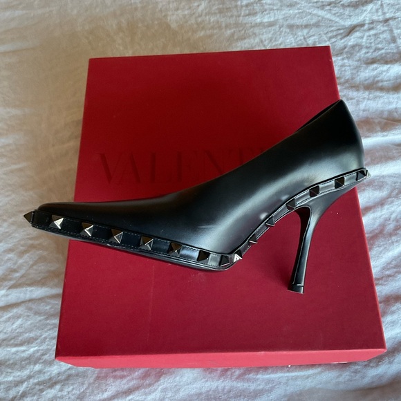 Valentino Caravani stiletto Rockstud pumps - Picture 8 of 15